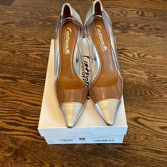 Lintervalle Silver PVC Pumps - Picture 1 of 4